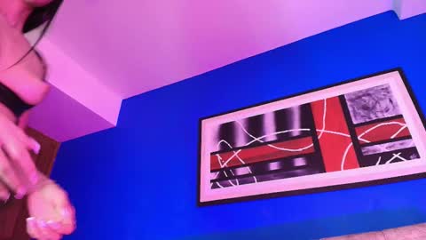 Valentina Hall online show from November 27, 2025, 11:56 am