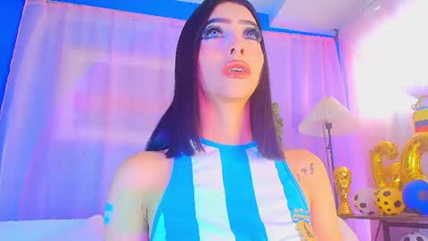 Snapshot of liccy_hall chatting on June 22, 2026, 12:02 pm Valentina Hall online show from June 22, 2026, 12:02 pm