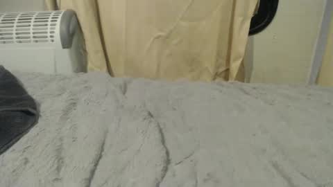 lickurlipz1 online show from March 6, 2025, 6:59 pm