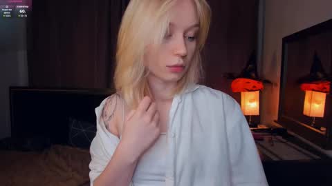 Snapshot of lidiaklemencic chatting on November 1, 2025, 7:49 pm Ann online show from November 1, 2025, 7:49 pm