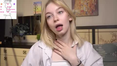 Snapshot of lidiaklemencic chatting on November 22, 2025, 7:02 pm Ann online show from November 22, 2025, 7:02 pm