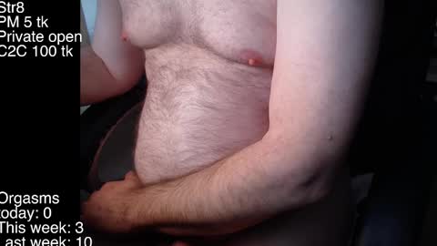 liebestool8 online show from January 22, 2025, 4:44 pm