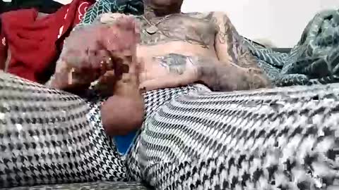 Snapshot of lieglaner47 chatting on February 13, 2025, 7:10 pm lieglaner47 online show from February 13, 2025, 7:10 pm