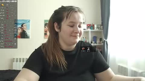 light_lunaa online show from February 11, 2025, 4:22 am