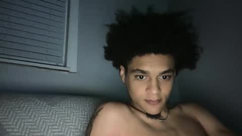 Snapshot of lightskinwithgirth chatting on April 2, 2026, 6:00 am lightskinwithgirth online show from April 2, 2026, 6:00 am