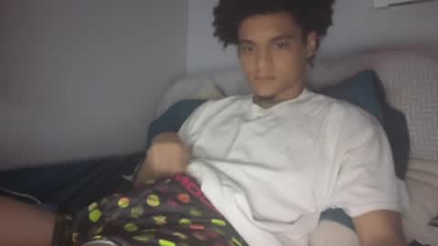 Snapshot of lightskinwithgirth chatting on April 14, 2026, 5:13 am lightskinwithgirth online show from April 14, 2026, 5:13 am