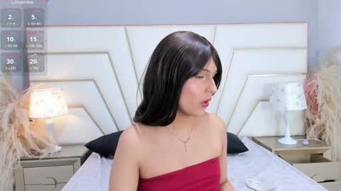 Snapshot of liia_collins chatting on May 14, 2026, 6:37 pm Lia online show from May 14, 2026, 6:37 pm