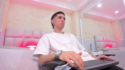 L I I A M online show from February 22, 2025, 4:40 am