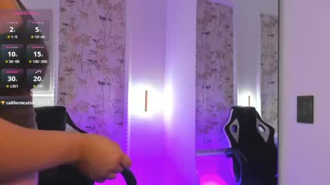 Snapshot of liiliie_petite chatting on May 25, 2026, 6:58 pm L I I L I I E online show from May 25, 2026, 6:58 pm