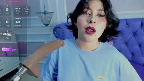 LIILY online show from November 2, 2025, 7:44 am