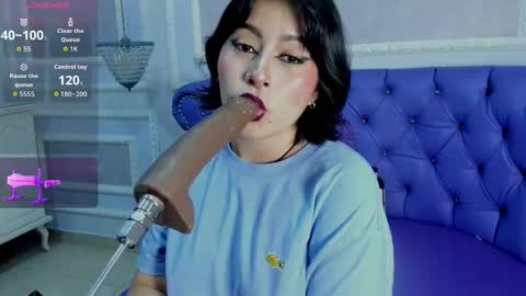 LIILY online show from December 5, 2025, 4:32 am