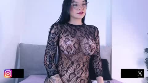 Lilian online show from April 12, 2026, 7:41 pm