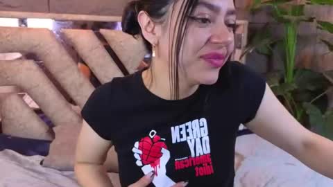 Snapshot of liisa_thompson_ chatting on July 1, 2026, 4:14 am liisa_thompson_ online show from July 1, 2026, 4:14 am