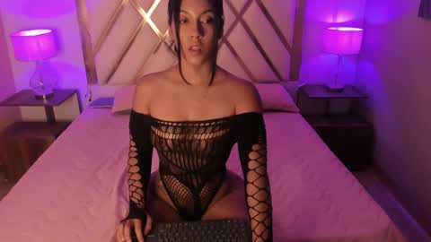 LiizJones online show from May 25, 2026, 9:32 pm