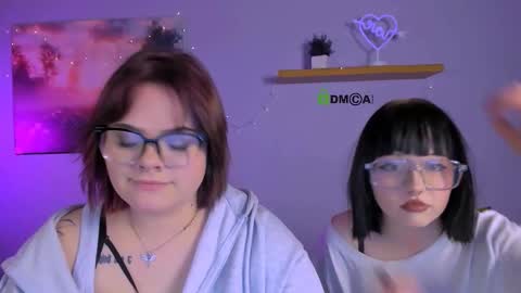 lika_pop online show from December 13, 2025, 7:53 pm