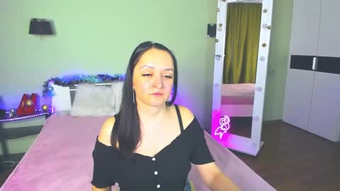 Snapshot of likaa_likaa chatting on December 12, 2024, 12:01 pm Lika online show from December 12, 2024, 12:01 pm