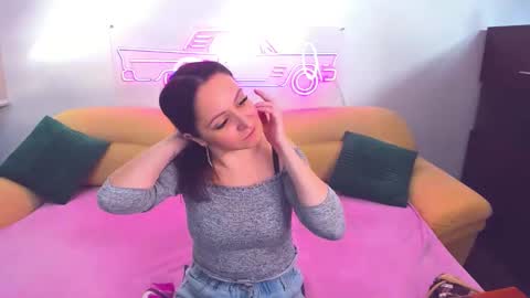 Snapshot of likaa_likaa chatting on December 18, 2024, 11:45 am Lika online show from December 18, 2024, 11:45 am