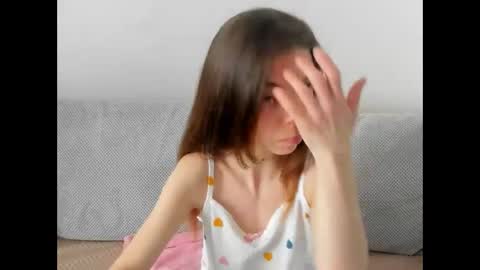 Snapshot of likaaeiston1 chatting on May 10, 2026, 6:40 am likaaeiston1 online show from May 10, 2026, 6:40 am