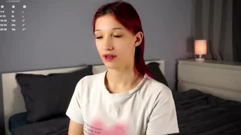 Emi online show from November 22, 2025, 12:48 pm