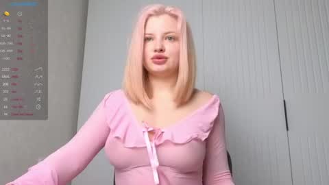 Anna and Bella online show from June 20, 2026, 5:32 am