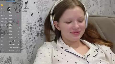 Call me Anna online show from October 19, 2025, 5:24 pm
