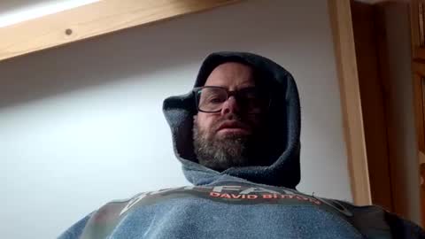 St pierre online show from March 19, 2026, 2:21 pm