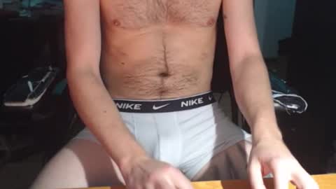 Snapshot of likethebonobo chatting on October 15, 2025, 9:15 pm likethebonobo online show from October 15, 2025, 9:15 pm