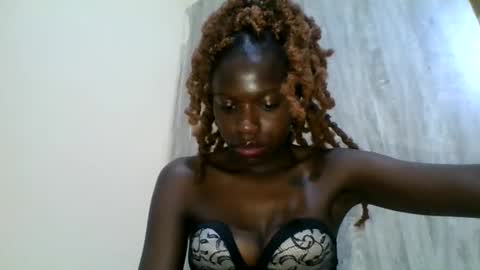 lil6041 online show from October 22, 2025, 12:55 am