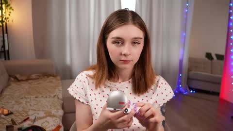 Snapshot of lil__kitty chatting on April 6, 2026, 7:53 am Mia online show from April 6, 2026, 7:53 am