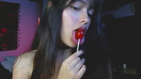 lil angel7 online show from February 9, 2026, 11:42 pm