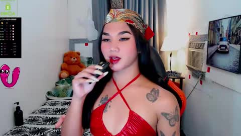 Snapshot of lil_fantacy chatting on March 4, 2025, 10:35 am LILY online show from March 4, 2025, 10:35 am