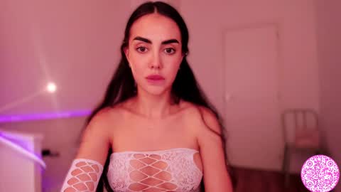 Gabriela online show from March 12, 2025, 8:19 am