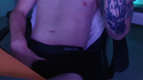 Snapshot of lil_j_ chatting on August 2, 2026, 9:57 pm lil_j_ online show from August 2, 2026, 9:57 pm