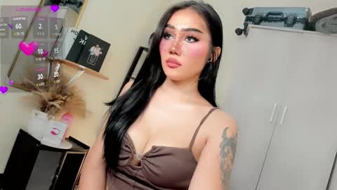 Miss Lily online show from October 30, 2025, 8:42 pm