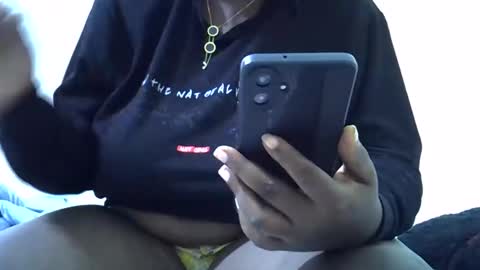 lil_miss23 online show from December 21, 2025, 6:31 am