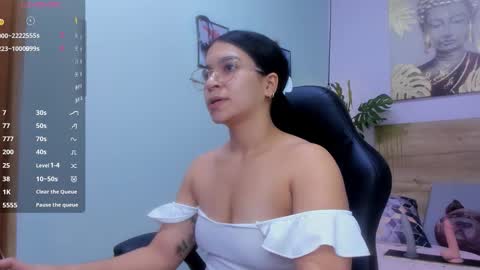Snapshot of lila_foox chatting on October 26, 2025, 5:52 pm LILA online show from October 26, 2025, 5:52 pm