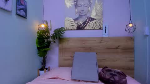 Snapshot of lila_foox chatting on November 8, 2025, 5:34 pm LILA online show from November 8, 2025, 5:34 pm