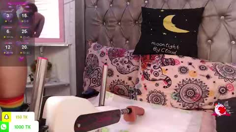   online show from November 26, 2025, 1:01 pm