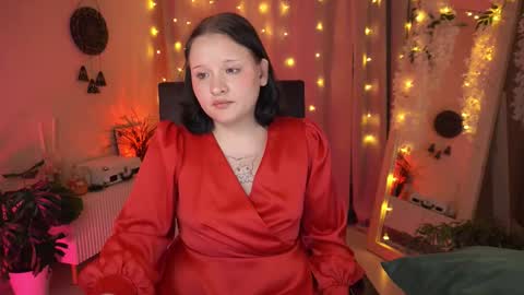 Snapshot of lila_hana chatting on October 14, 2025, 1:34 pm Lila online show from October 14, 2025, 1:34 pm