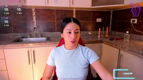 Snapshot of lila_pinky chatting on December 16, 2025, 12:43 pm L I L A online show from December 16, 2025, 12:43 pm