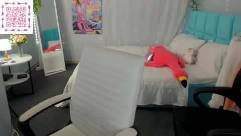 Snapshot of lilac_muse chatting on June 10, 2026, 2:56 am Lili online show from June 10, 2026, 2:56 am