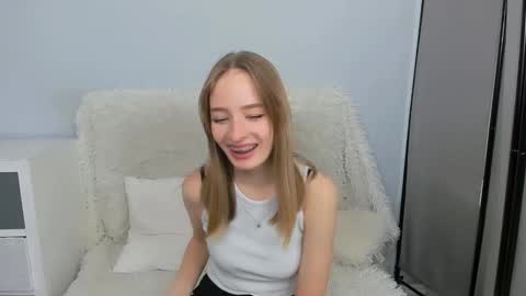 Snapshot of liladesire chatting on November 27, 2025, 11:29 pm LiliaDesire online show from November 27, 2025, 11:29 pm