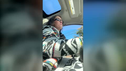 lilak421 online show from March 15, 2026, 2:56 pm