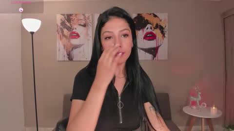 Snapshot of lilawest chatting on November 12, 2025, 2:17 pm Lila West online show from November 12, 2025, 2:17 pm