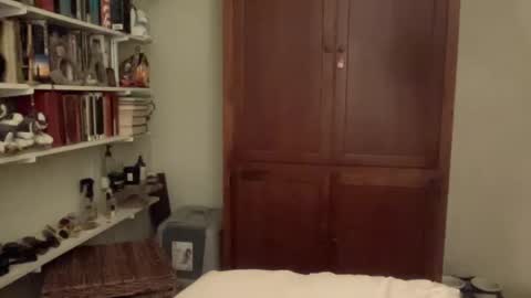 Snapshot of lilbi85_ chatting on December 9, 2024, 12:23 am lilbi85_ online show from December 9, 2024, 12:23 am