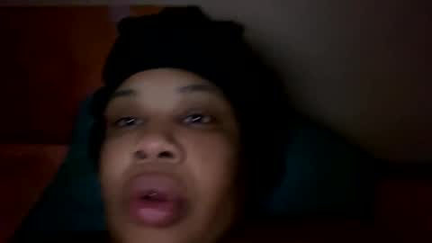 lilbootysmatter18 online show from April 18, 2026, 9:24 am