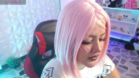 lilcandy19 online show from April 14, 2026, 11:49 am