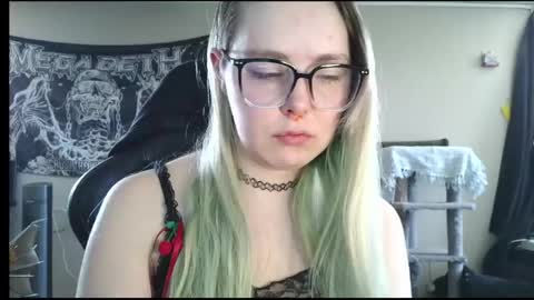 Snapshot of lilemmy1999 chatting on May 4, 2026, 7:43 pm emily ryanson online show from May 4, 2026, 7:43 pm