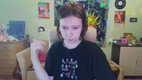 Lil online show from January 1, 2025, 10:11 am