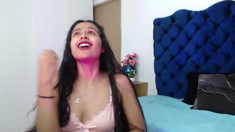 Lili online show from October 27, 2025, 3:21 am